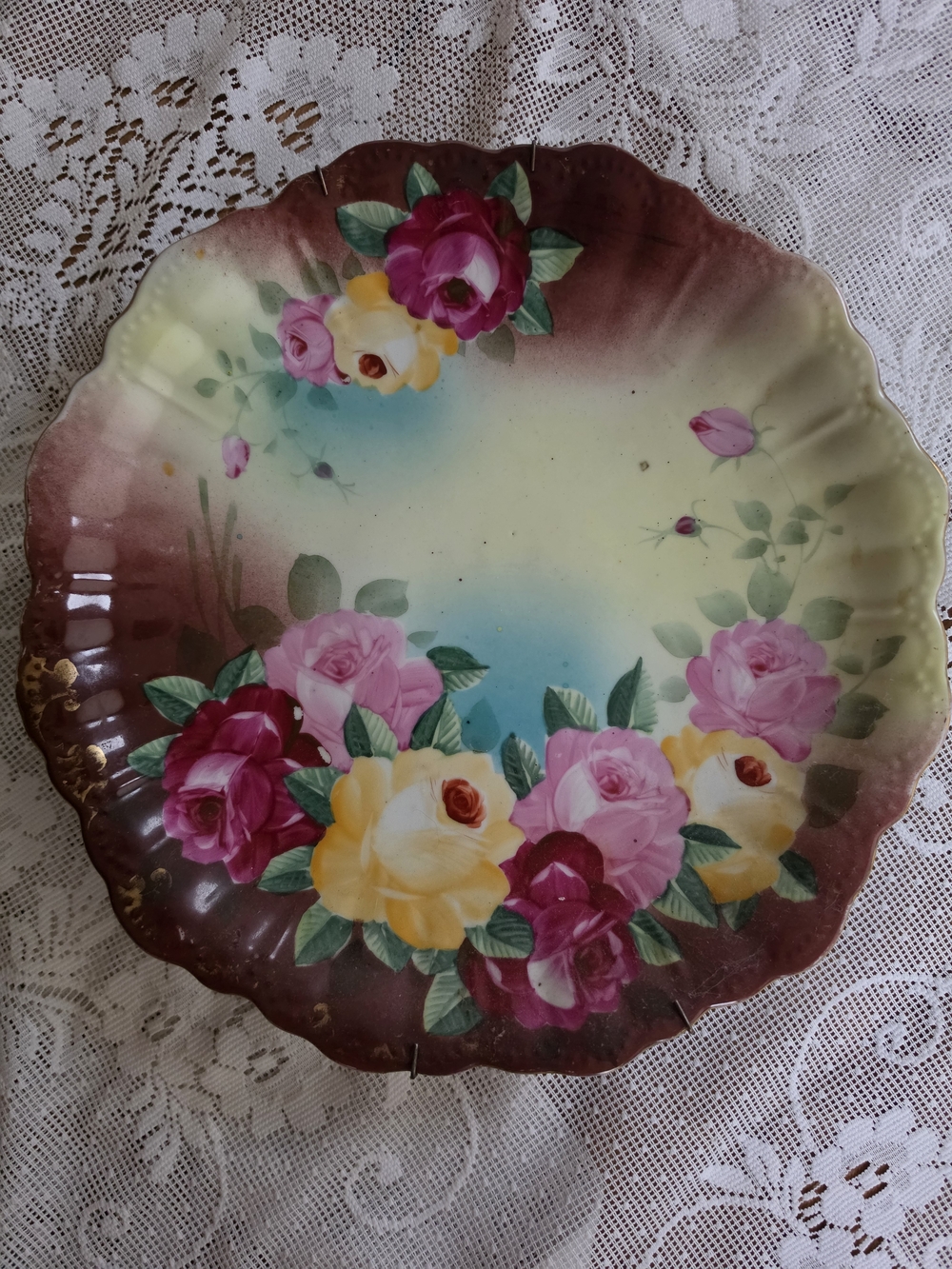 Hand-Painted Floral Decorative Plate with Pink and Yellow Roses